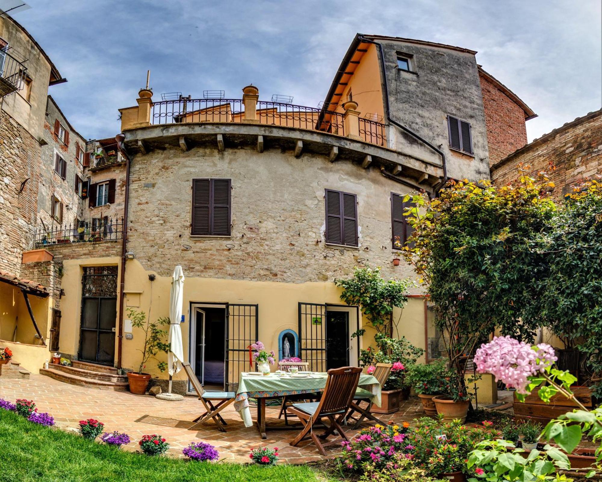 Casagiuliana Apartment Perugia Exterior photo